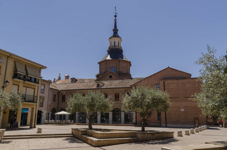 46 - Comunidad de Madrid - Alcala de Henares - convento de monjas Agustinas de Santa Maria Magdalena